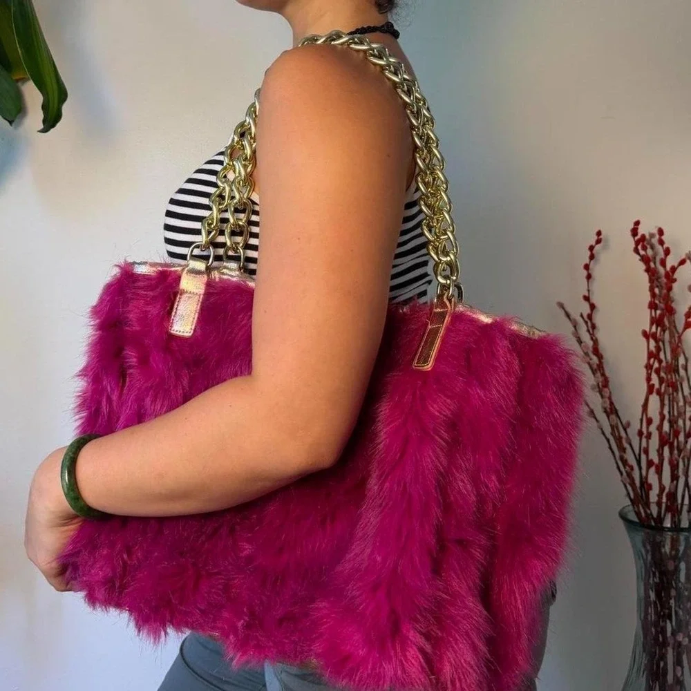 Betsey Johnson Hot Pink Faux Fur Gold Chain Large Tote Bag Y2K Mcbling